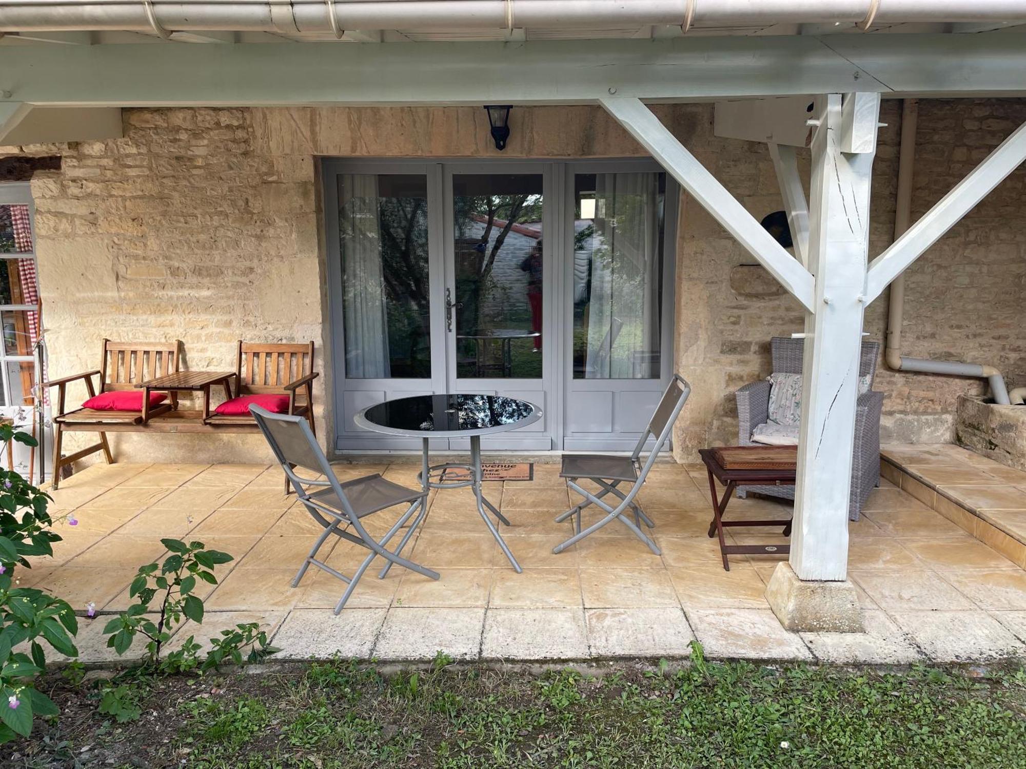 Sous L Olivier Apartment Tusson Bagian luar foto
