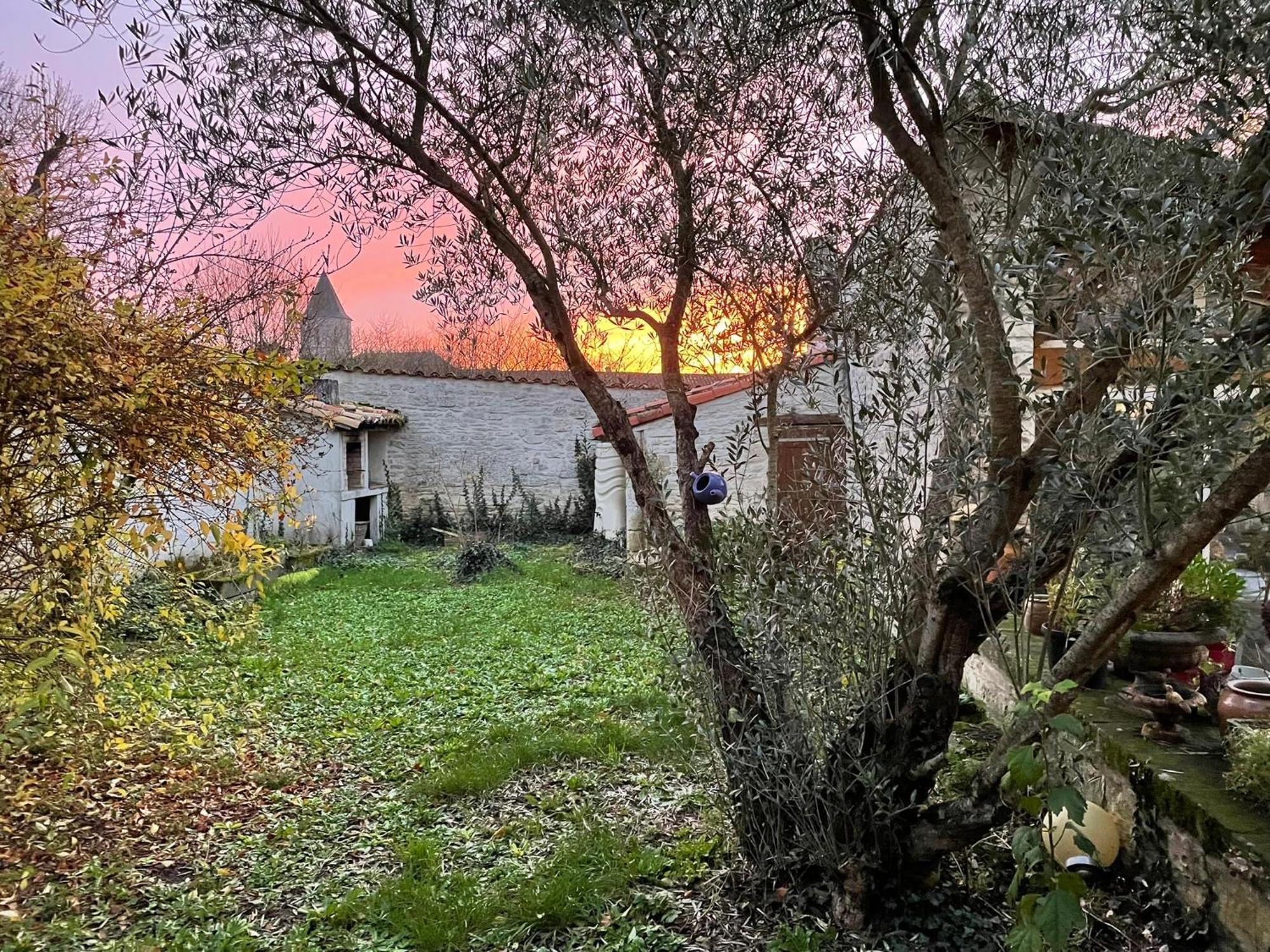 Sous L Olivier Apartment Tusson Ruang foto